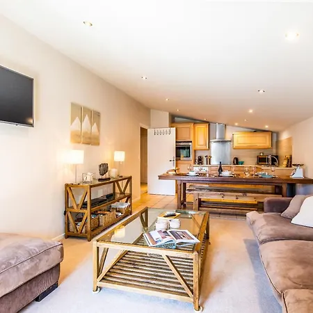 Schuss D4 Apartment